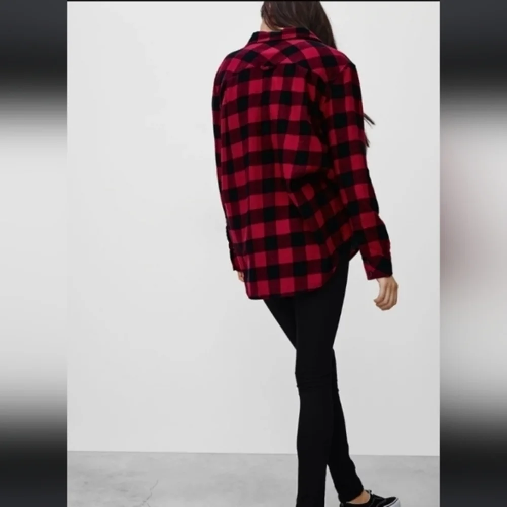 💥HOST PICK💥Aritzia TNA Flannel shirt, Cottage core Granola girl - Picture 2 of 15